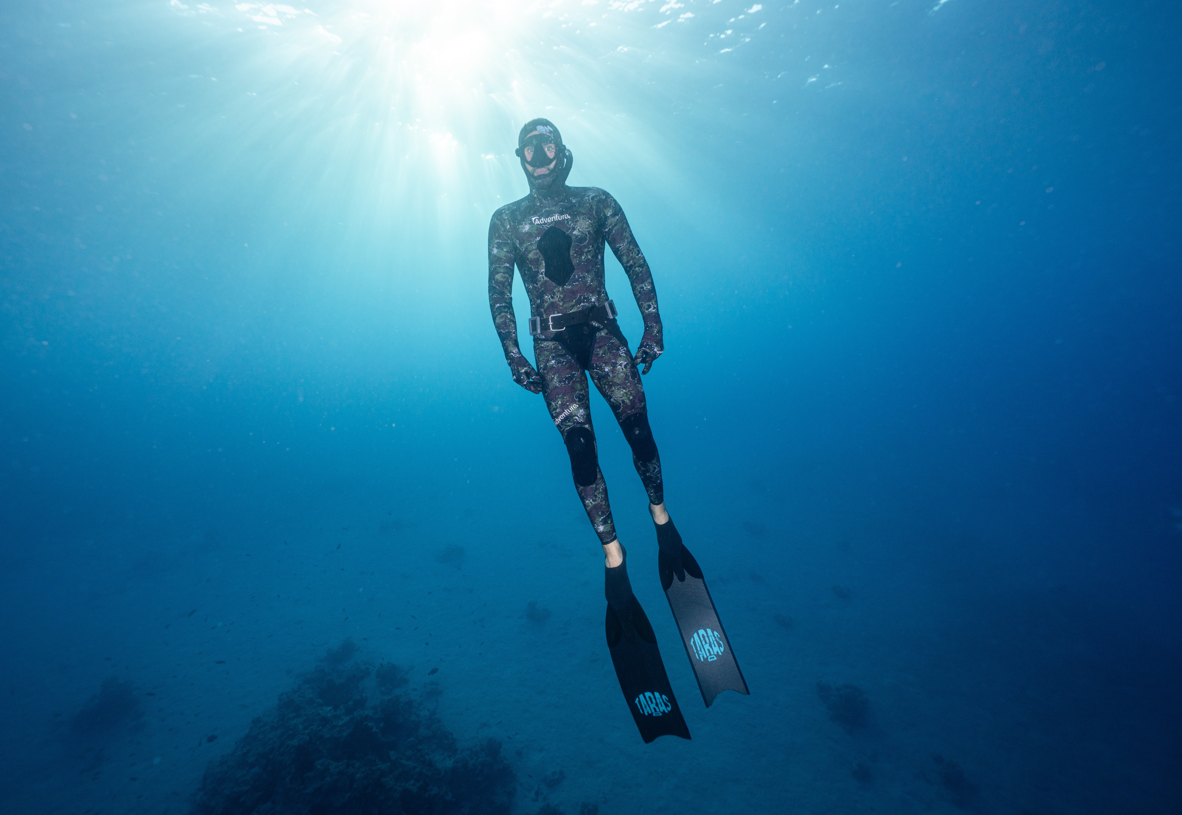 ADVENTURE 3.5mm Camo Spearfishing Jacket חליפה צלילה חופשית לדיג חלק עליון בעובי 3.5 מ"מ - דוגית