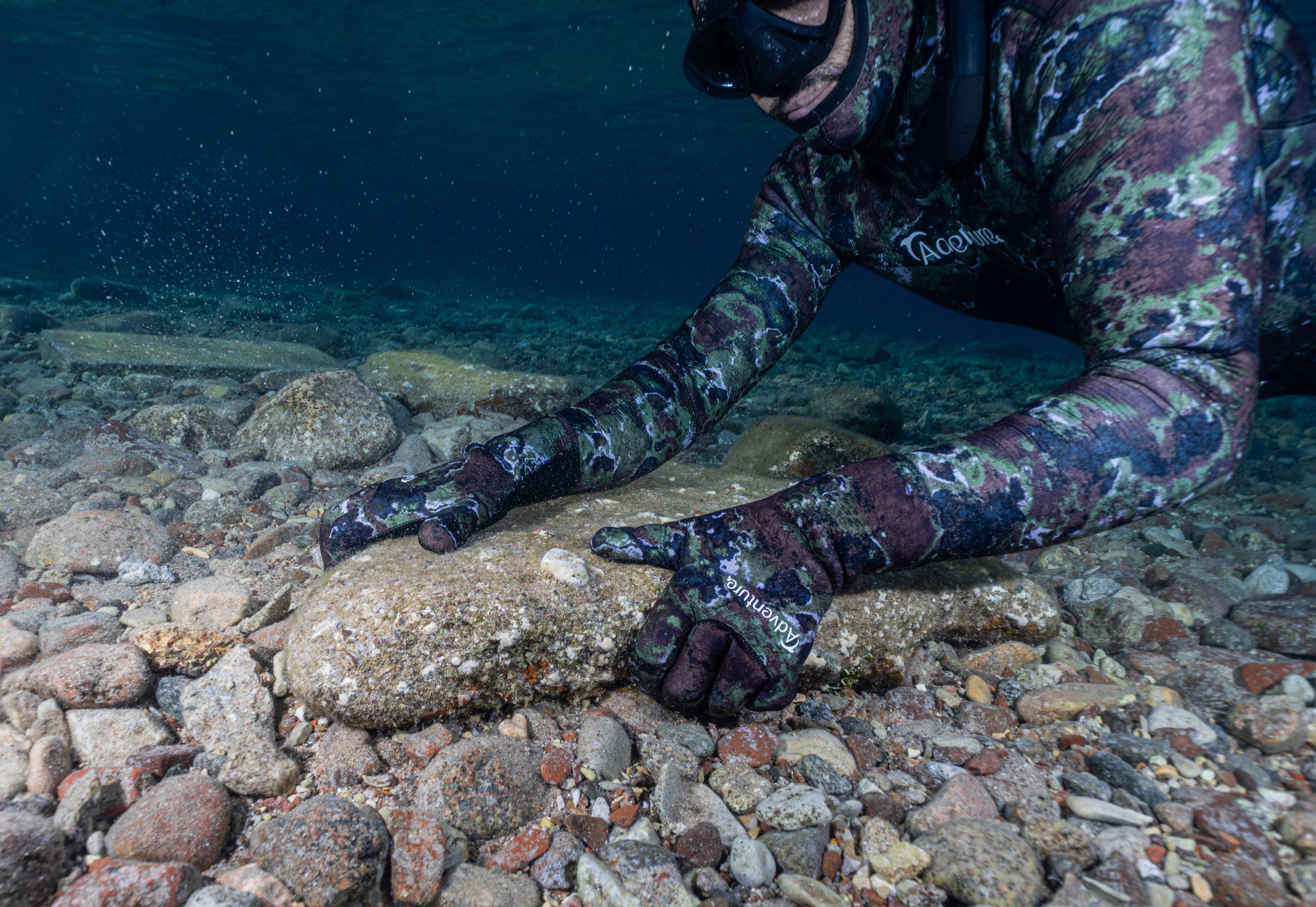 ADVENTURE 2mm Camo Gloves כפפות צלילה נאופרן בעובי 2 מ"מ