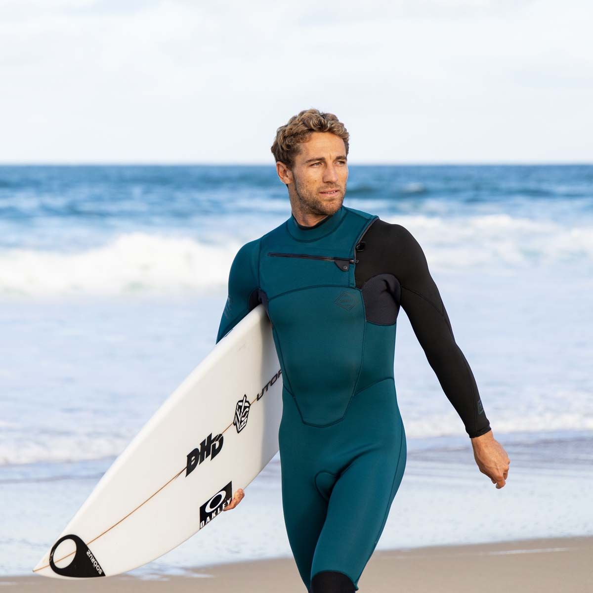 חליפת גלישה לגברים בצבע כחול בעובי 3/2 מ"מ רוכסן חזה