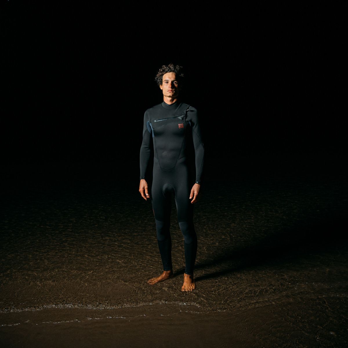 חליפת גלישה לגברים בצבע שחור בעובי 3/2 מ"מ עם רוכסן חזה