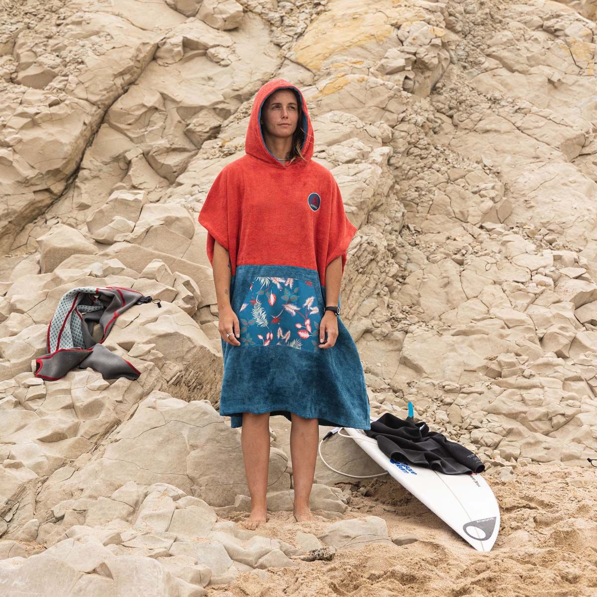 SOORUZ Poncho SWAMP פונצ'ו שני צבעים עם כיס קנגרו