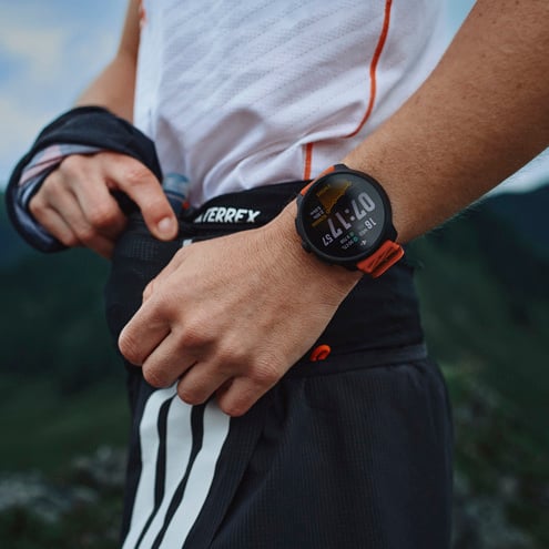 SUUNTO Race 2 Coral Orange שעון ספורט וכושר בצבע כתום - דוגית