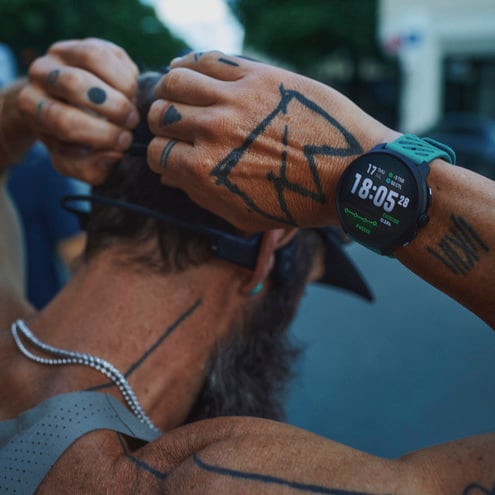 SUUNTO Race 2 Wave Blue שעון ספורט וכושר בצבע כחול