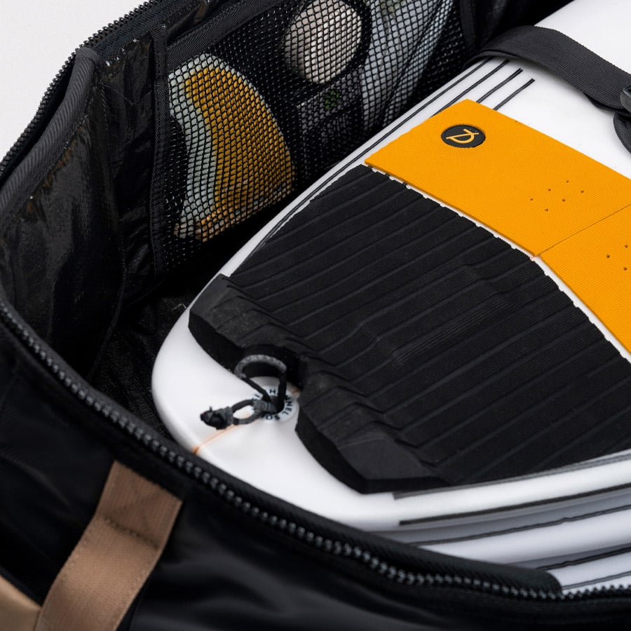DEFLOW Pro Travel Bag תיק מקצועי לנשיאת 4 גלשנים