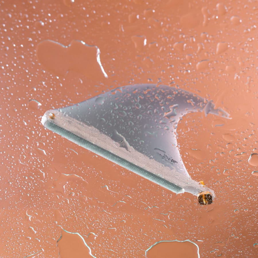 DEFLOW Tw 9′ Tapered Rake Fin חרב לגלשן