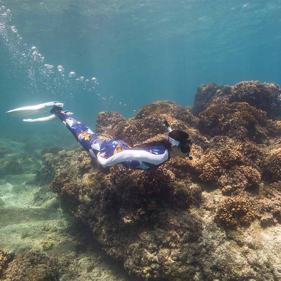 FOURTH ELEMENT STINGER Women’s Fin Hydrosuit חליפת שנירקול וצלילה להגנה ממדוזות לנשים