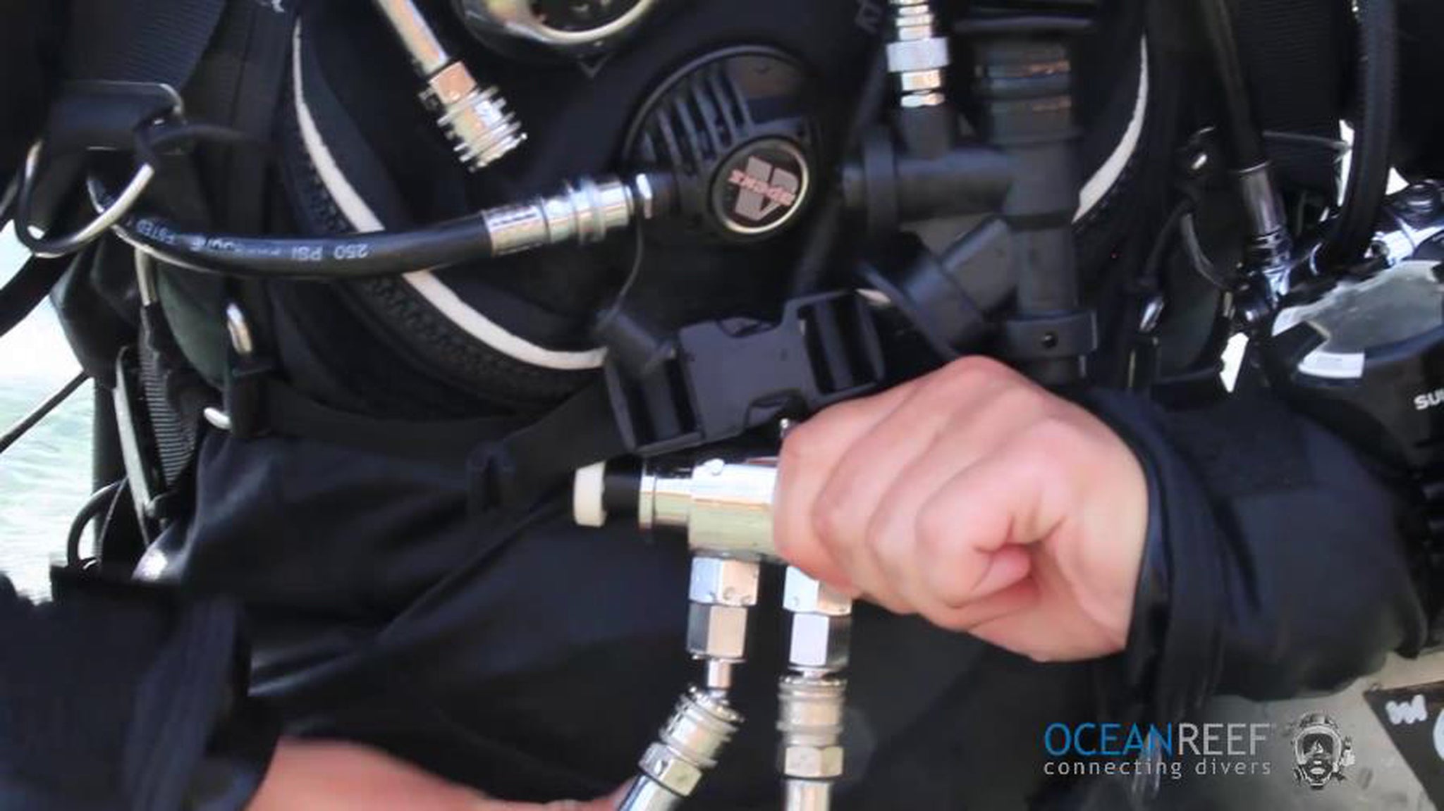 OCEAN REEF Dual Tank Valve שסתום כפול - דוגית