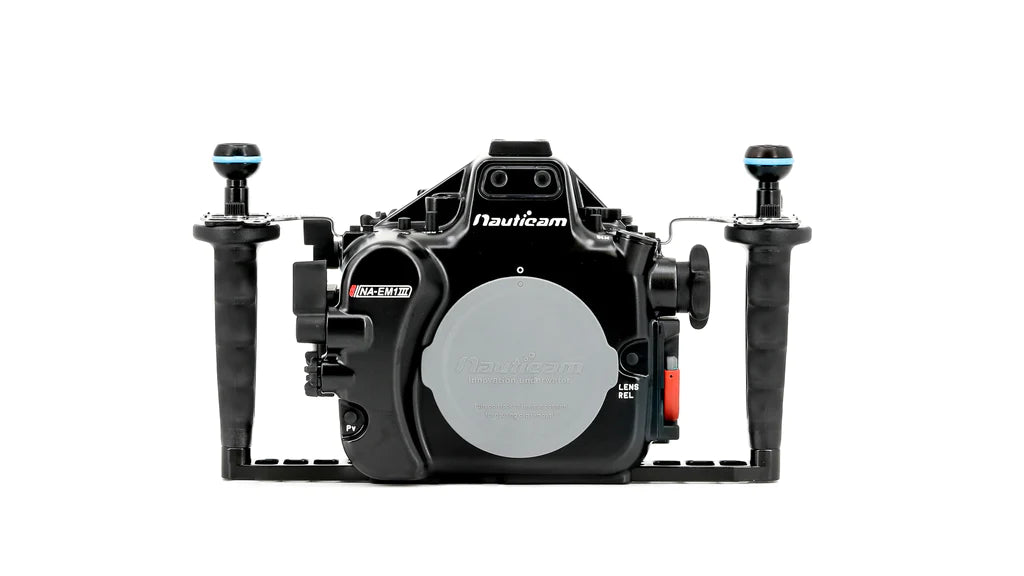 Olympus למצלמות Nauticam מארזי צלילה
