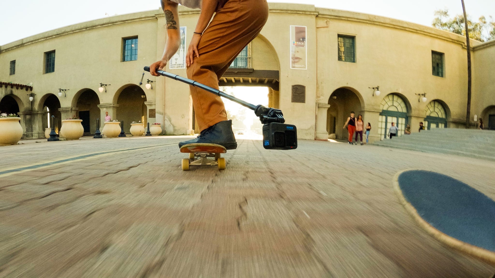 GOPRO Extension Pole + Waterproof Shutter Remote מוט סלפי + שלט רחוק עמיד במים למצלמות אקסטרים גופרו