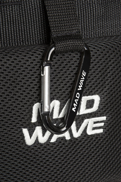 MAD WAVE Backpack Mad Team תיק גב צבעוני לציוד לשחייה וטריאתלון