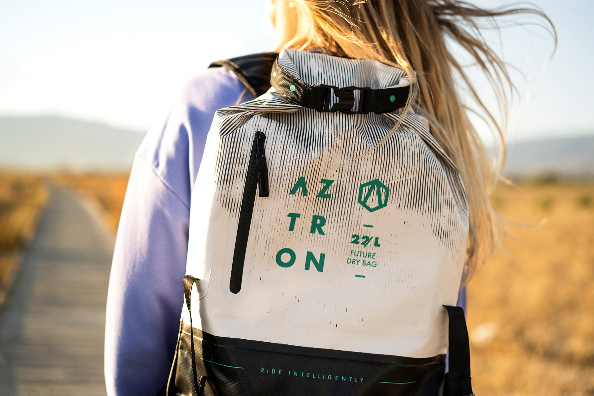 AZTRON Dry Bag 22L תיק יבש בנפח 22 ליטרים