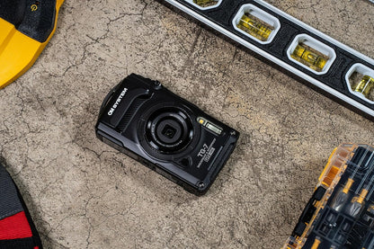 OLYMPUS TG-7 Black מצלמת אולימפוס TG-7 בצבע שחור
