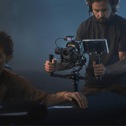 DJI RS 4 Pro מייצב למצלמה