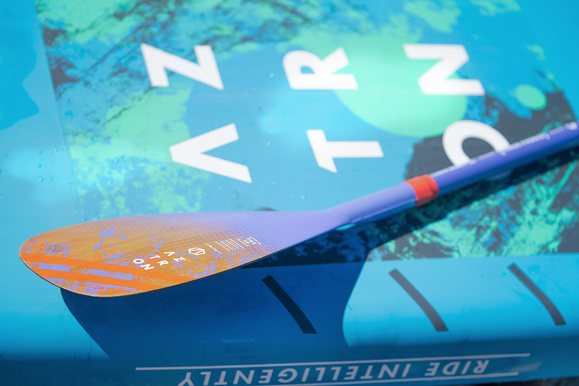 AZTRON PHASE Bamboo Carbon משוט קרבון/במבוק 3 חלקים - דוגית