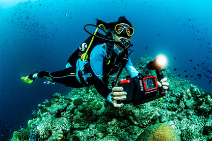 SEALIFE SportDiver Ultra Pro 2500 Set for iPhone & Android סט מארז תת ימי מתקדם ותאורה לסמארטפון