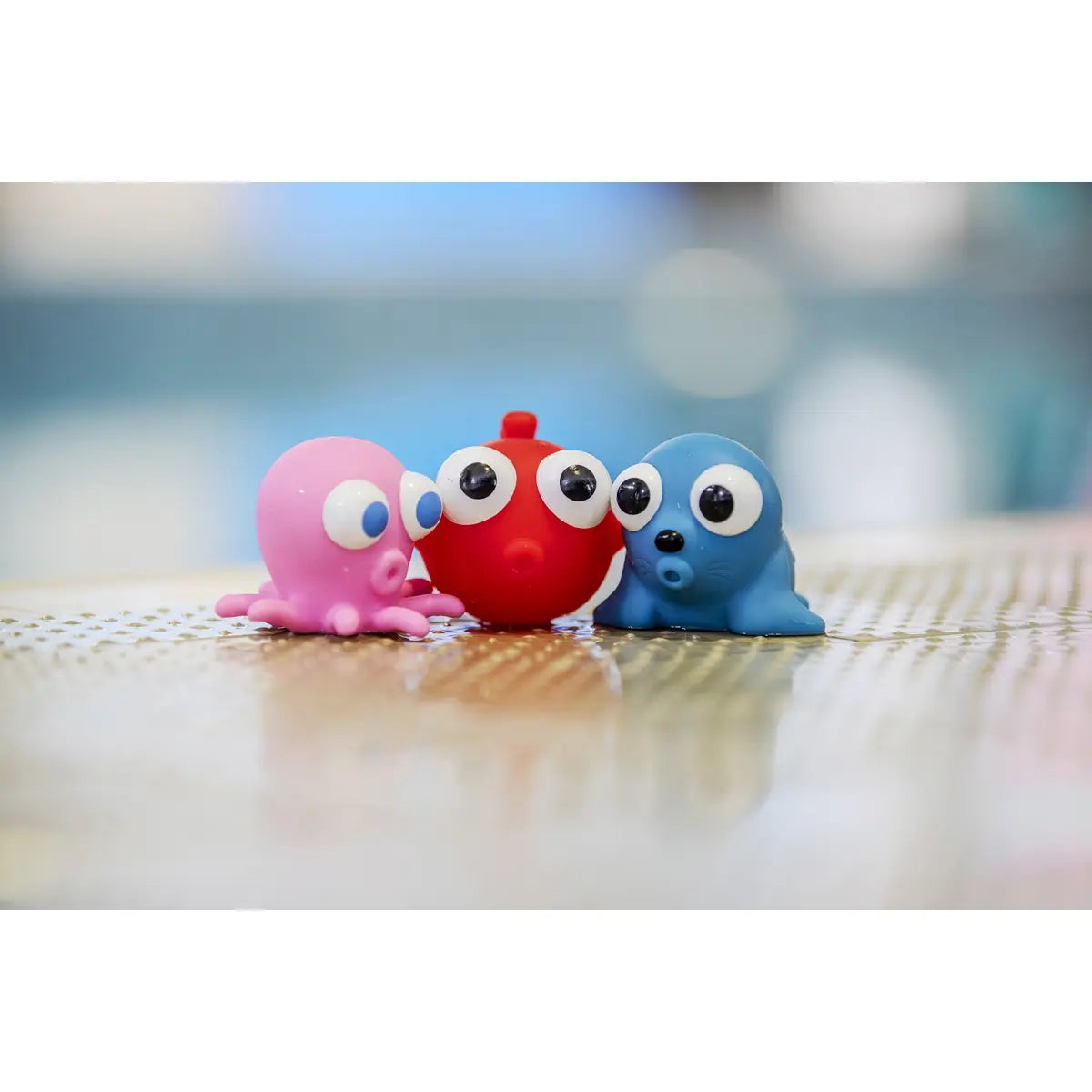 ZOGGS Float Friends 3PC Water Toy צעצוע בריכה 3 דמויות צפות על פני המים