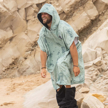 SOORUZ Poncho Calisto מגבת פונצ'ו עם שרוולים קצרים