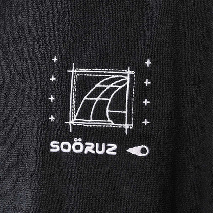 SOORUZ Poncho DRIFT מגבת פונצ'ו עם שרוולים קצרים