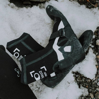 SOORUZ Surf boots GURU RT 3mm נעל קשיחה לספורט ימי