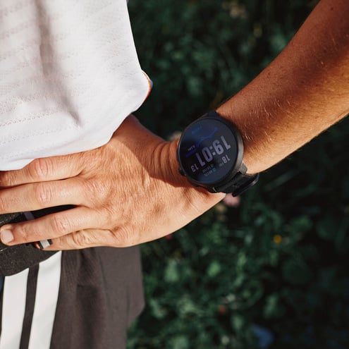 SUUNTO Race 2 All Black שעון ספורט וכושר בצבע שחור