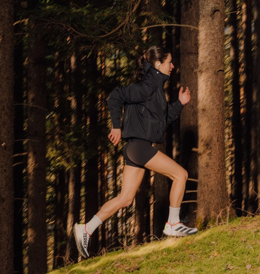 SUUNTO Spark White אוזניות ספורט אוזן פתוחה בצבע לבן