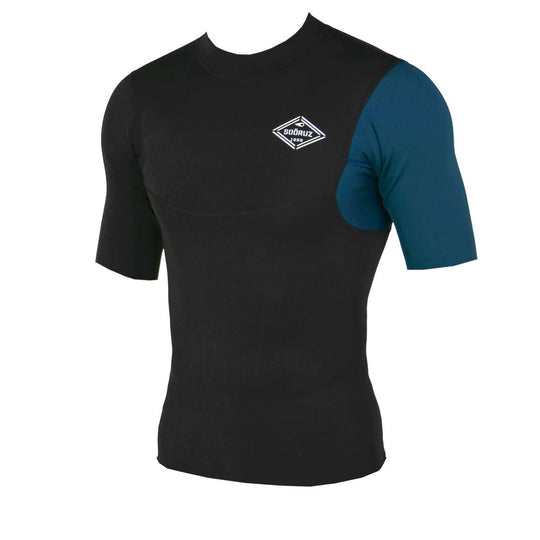 SOORUZ Top Men 1/1 SS FIGHTER חולצת גלישה קצרה לגברים בעובי 1/1 מ"מ בצבע שחור 2023