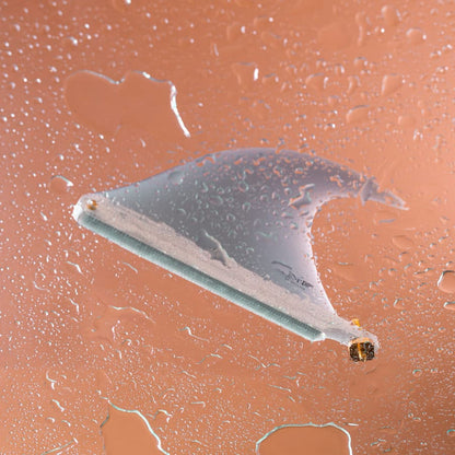 DEFLOW Tw 9′ Tapered Rake Fin חרב לגלשן