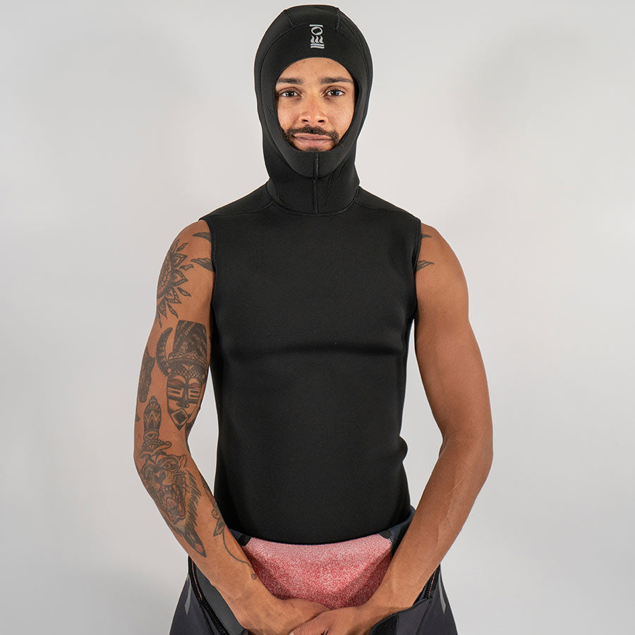 FOURTH ELEMENT Men's Neoprene Hooded Vest 5/3mm וסט עם כובע לגברים 3/5 מ"מ